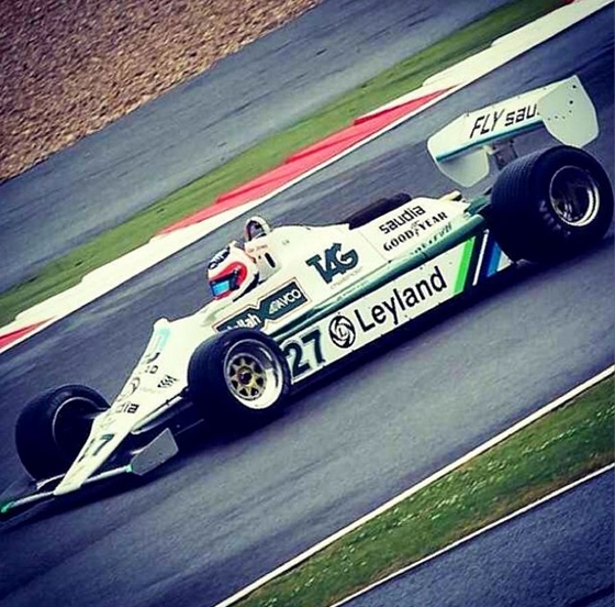 Barrichello a veterán Williams-konstrukcióval